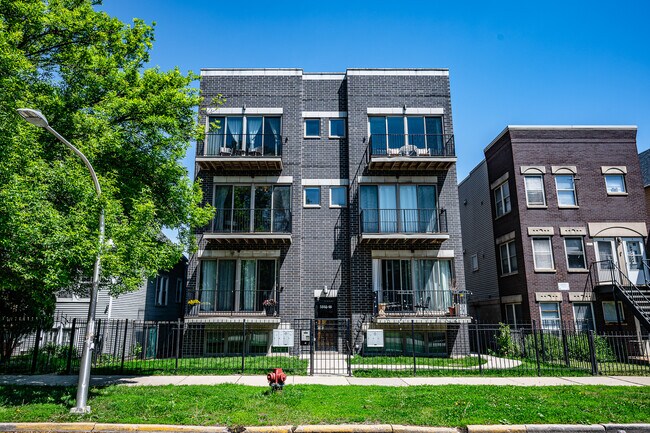 Foto del edificio - 3514 W Wabansia Ave