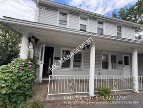 Building Photo - 104 E Breaker St