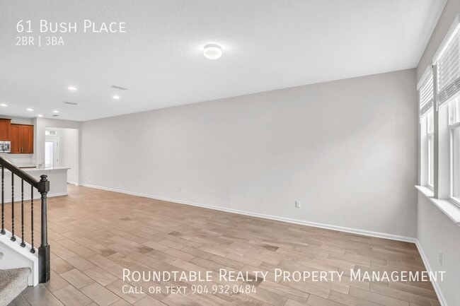 Building Photo - 61 Bush Pl