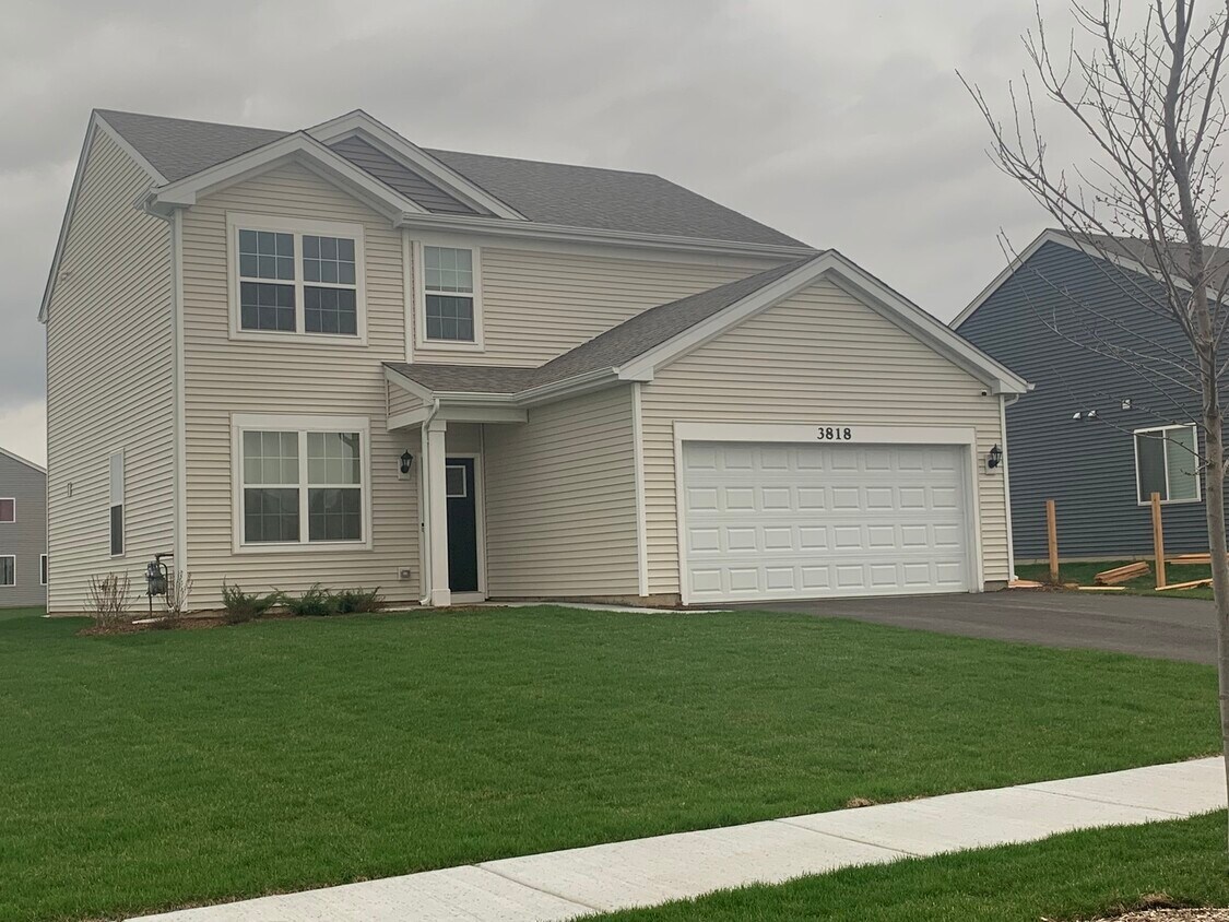 3818 Doherty Ln, McHenry, IL 60050 House for Rent in McHenry, IL