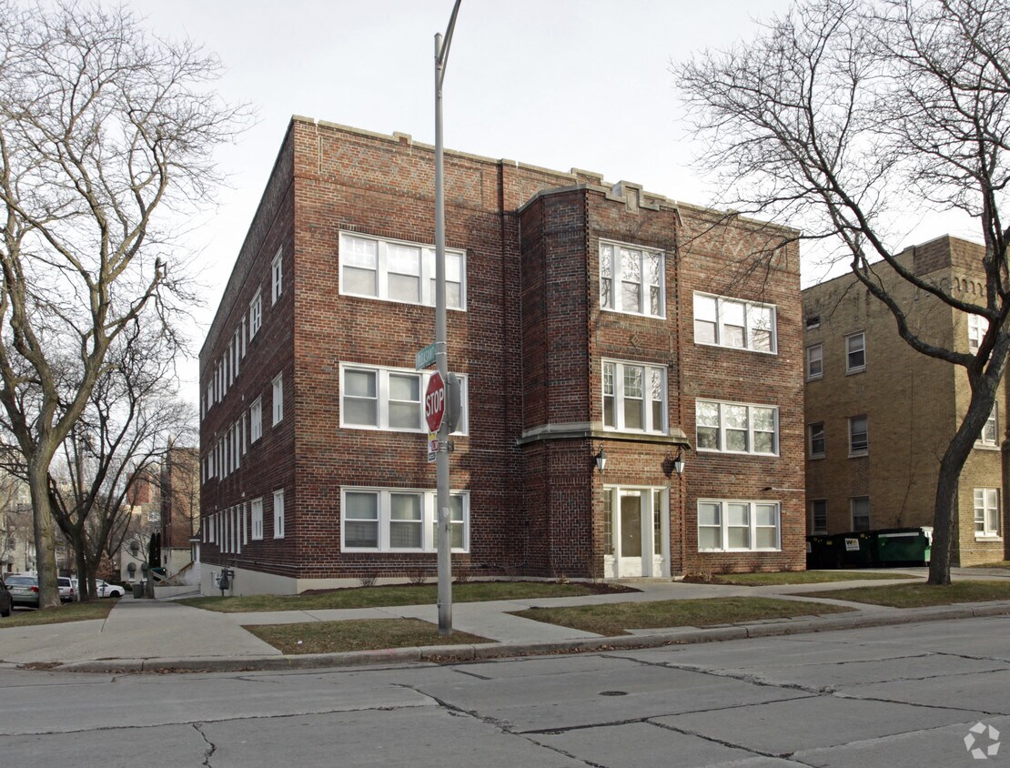 Primary Photo - 1544 N Humboldt Ave