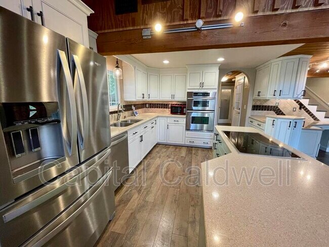 Building Photo - 4502 Coconut Cove Pl