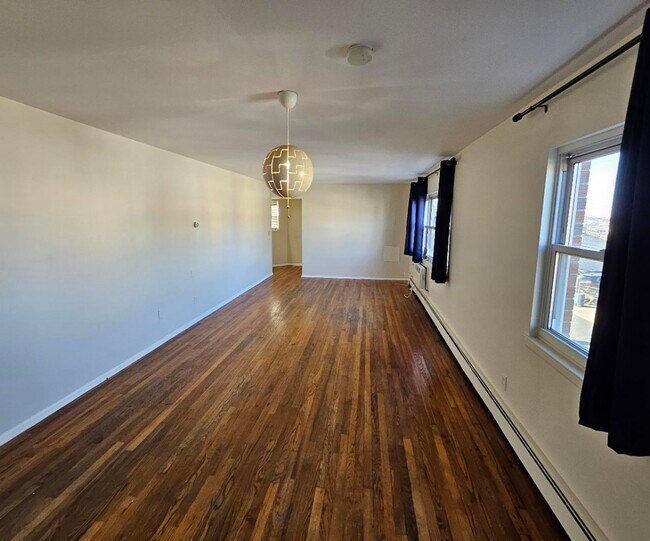 Foto del edificio - 7000 Columbia Ave