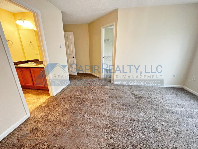 Building Photo - 6060 Capitol Knoll
