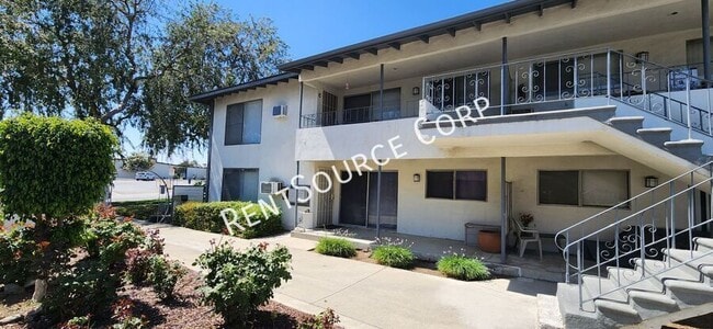 Building Photo - 850 N Redding Way