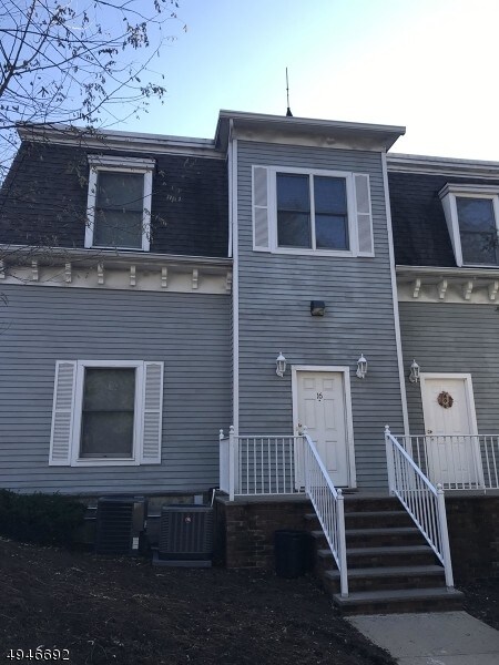 Building Photo - 43 Ford Ave