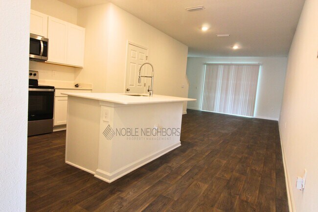 Foto del edificio - 5437 Tellaro Ln