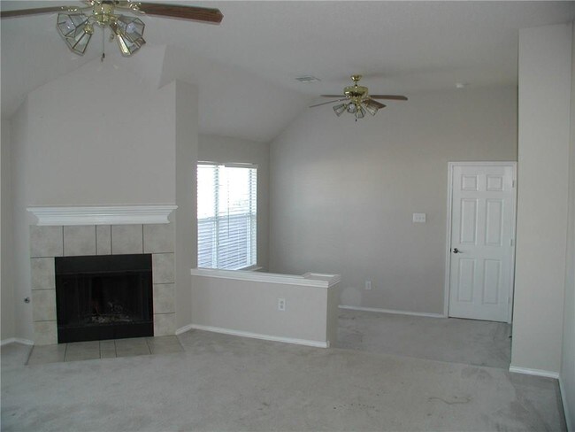 Building Photo - 4418 Santa Fe Ln