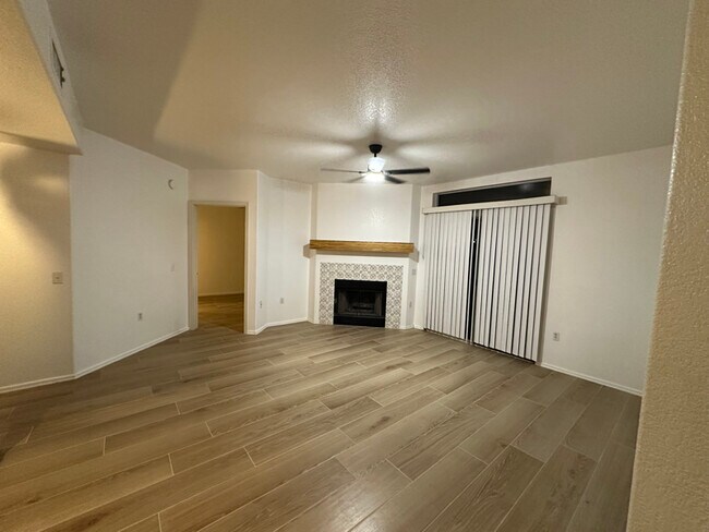 Foto del edificio - 10410 N Cave Creek Rd
