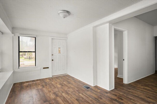 Foto del edificio - Beautifully Renovated 2/1 Unit in Historic...