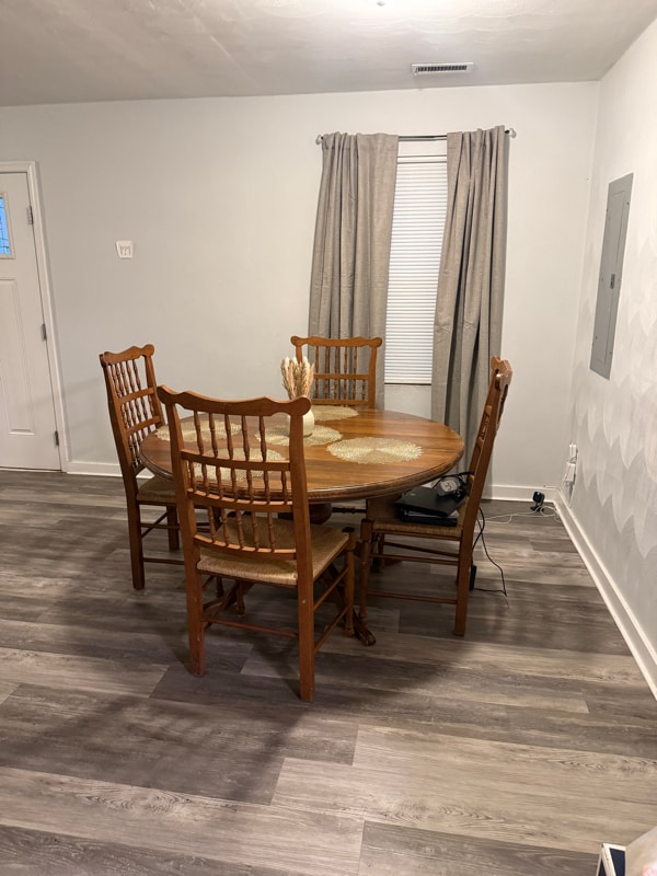 Building Photo - 220 Avondale Rd