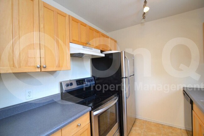 Foto del edificio - 7126 N 19th Ave