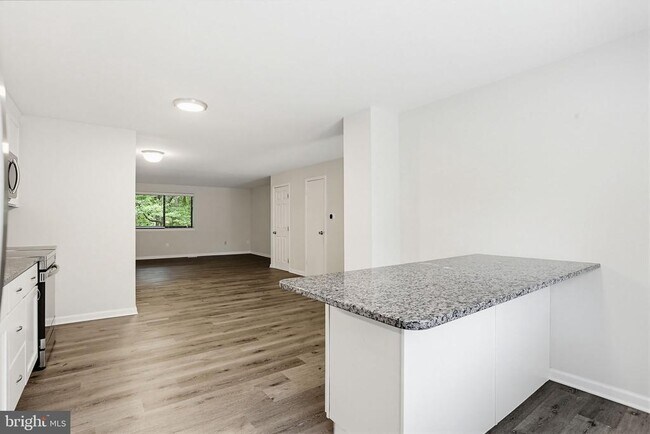 Foto del edificio - 8957 Skyrock Ct