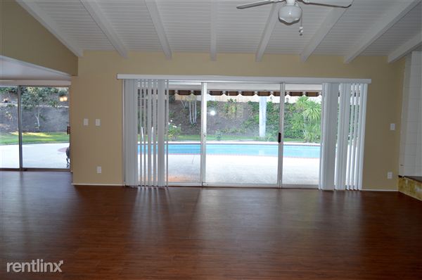 Building Photo - 2039 Redondo Pl