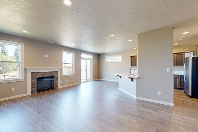 Building Photo - Home in Harvey Ranch Estates