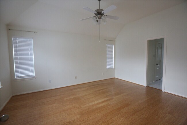 Foto del edificio - 1611 Candleston Ln