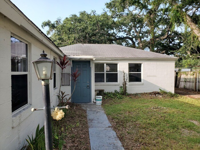 Primary Photo - single family