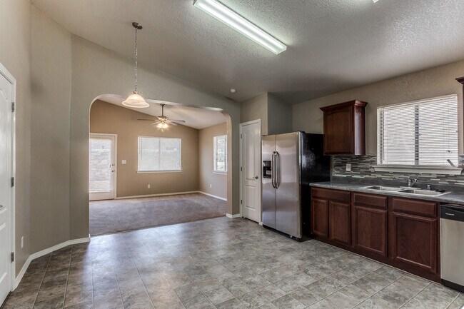 Foto del edificio - Beautiful Single Story Rental Home in Mesq...