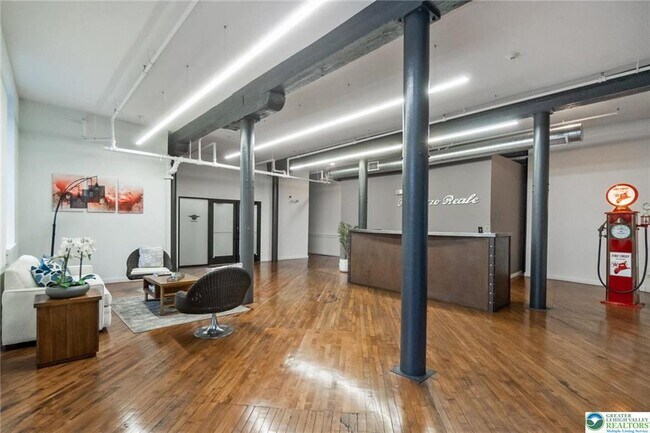 Foto del edificio - 107 Hamilton St