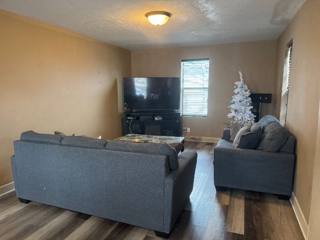 Photo - 3113 S 60th St House