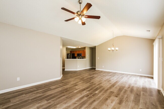 Building Photo - 107 Bluffton Rd