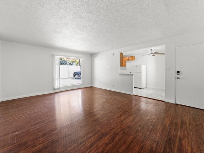 Building Photo - 4533 Pickford St