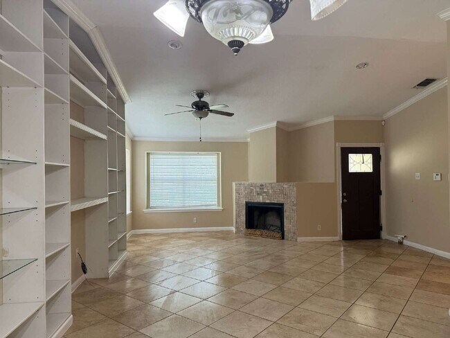 Foto del edificio - Beautiful Kitchen and Open Floor Plan