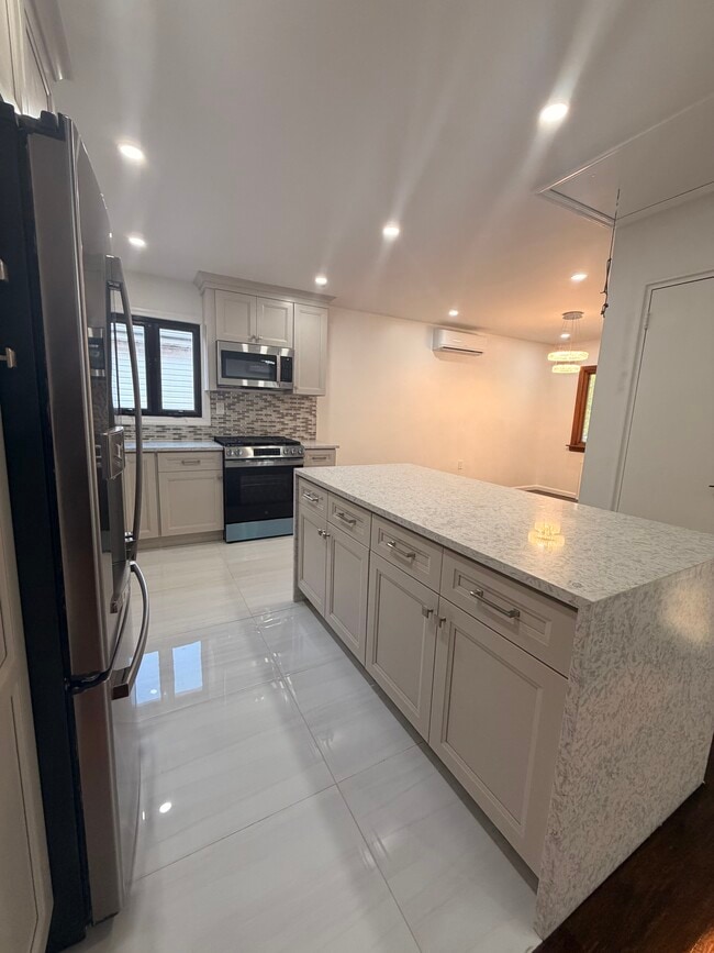 cocina - 15520 Killarney St