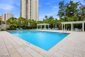 Building Photo - 5550 Heron Point Dr