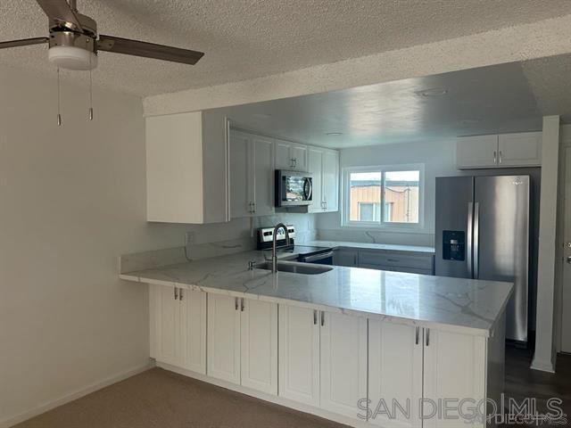 Foto del edificio - 8775 Navajo Rd