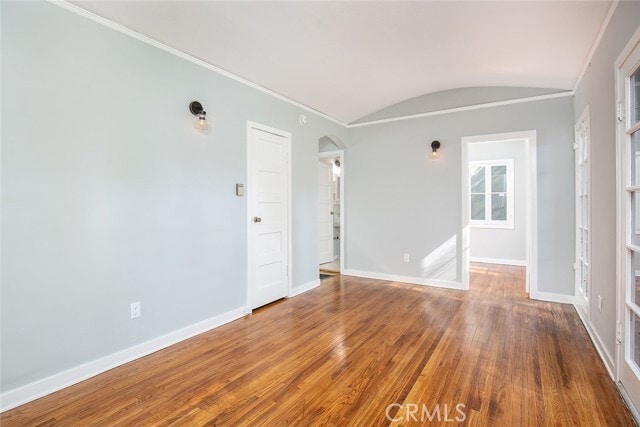 Foto del edificio - 453 E Sacramento St