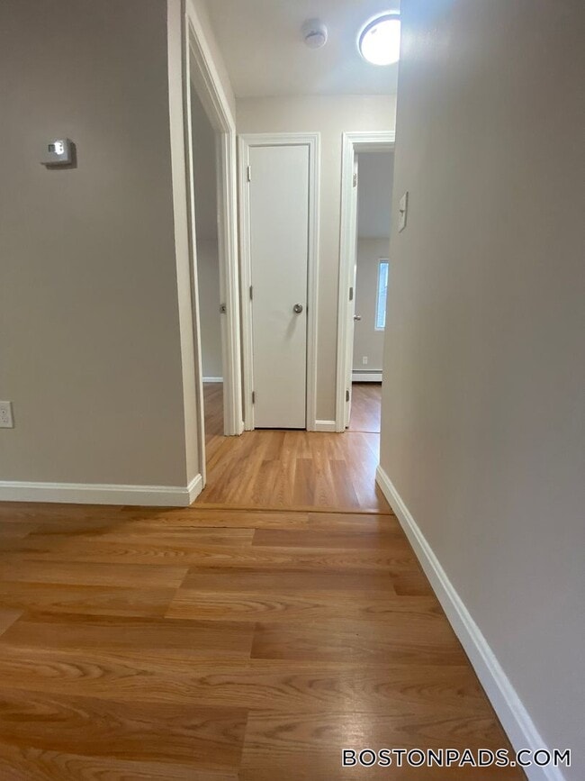 Building Photo - 134 Willard St