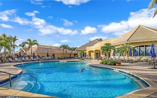 Foto del edificio - 13050 Amberley Ct