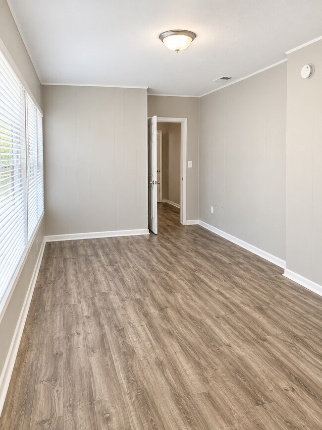 Foto del edificio - 3503 9th St Ct W