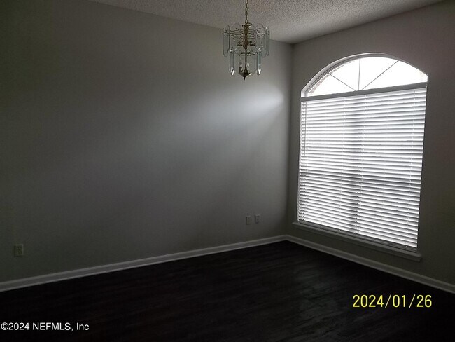 Foto del edificio - 1910 Suwannee River Dr