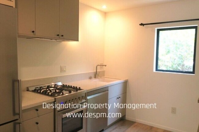 Foto del edificio - 3181 Verdugo Pl
