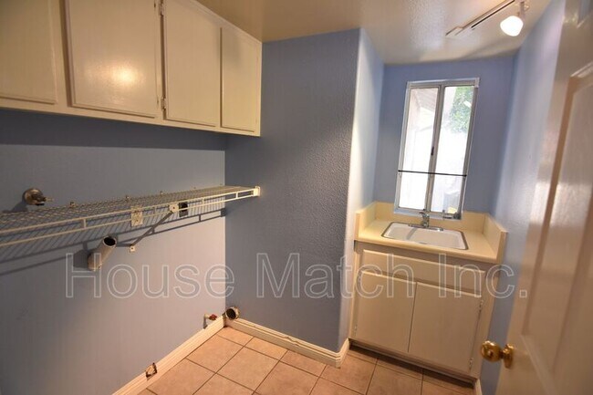 Building Photo - 36291 Grimaud Ct