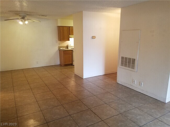 Building Photo - 3151 N Soaring Gulls Dr