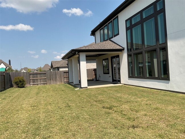 Foto del edificio - 4831 Summer Pl Ct