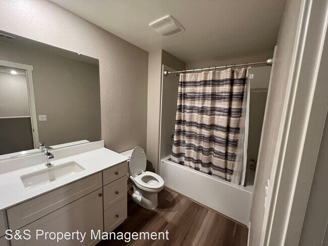 Building Photo - 3 br, 2.5 bath House - 4071 Liverpool Street