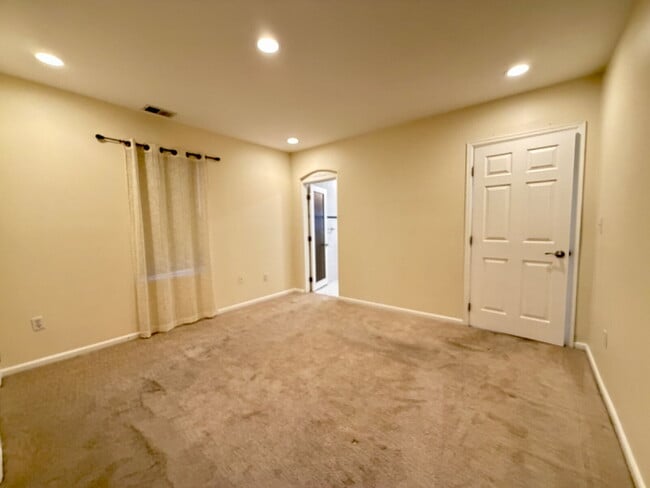 Foto del edificio - Historic Charm Meets Modern Luxury in the Heart of Denver! Just Steps from City Park & Denver's T...