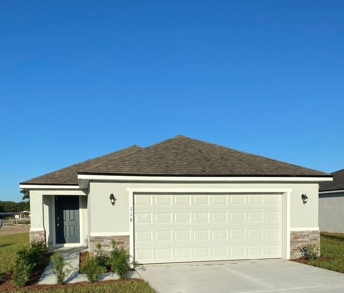 Beautiful, Modern Ranch Home House for Rent in Auburndale, FL