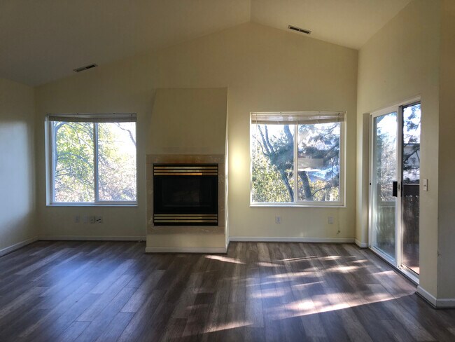 Foto del edificio - 618 Iowa St