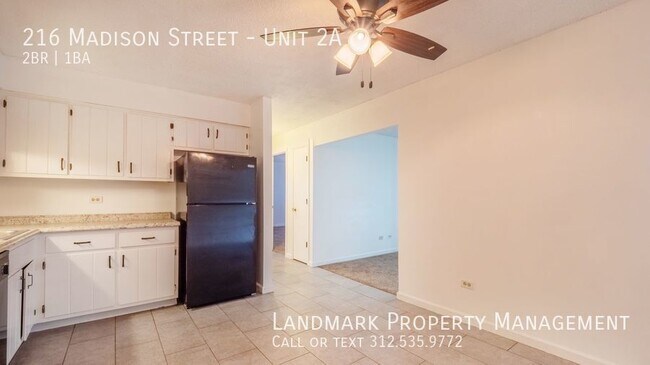 Building Photo - 216 Madison Unit 2A, Joliet