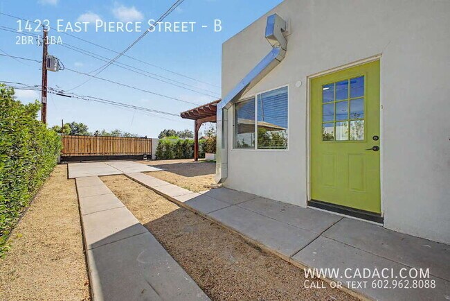 Foto del edificio - 1423 E Pierce St