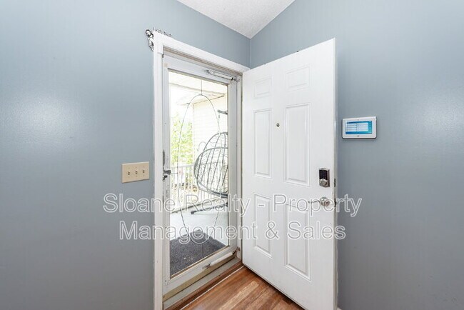 Building Photo - 5212 Elba Dr