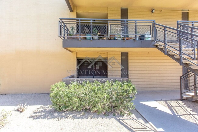 Building Photo - 6501 N 17th Ave