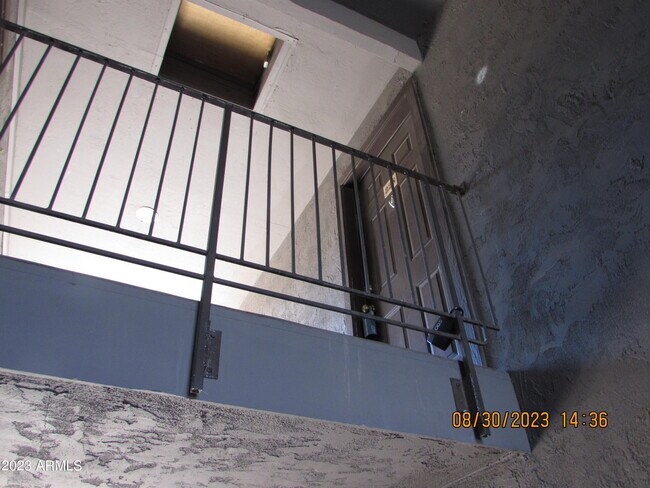 Foto del edificio - 424 W Brown Rd