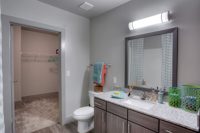 Building Photo - 3600 Montrose Blvd