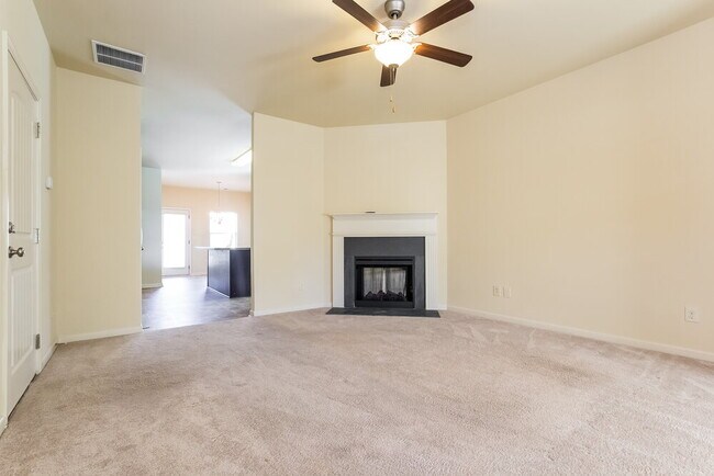 Building Photo - 1314 Little Hampton Dr